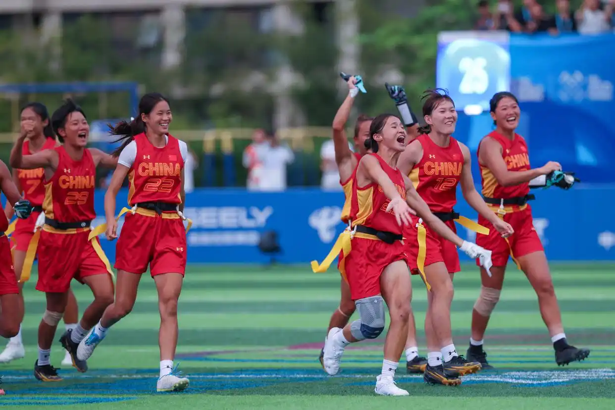 九游体育-运动员们为冲击最高荣誉做好准备的英文