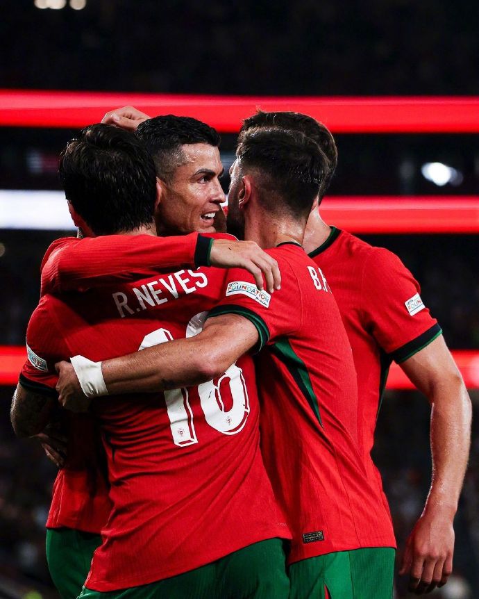 现任ac米兰副队长